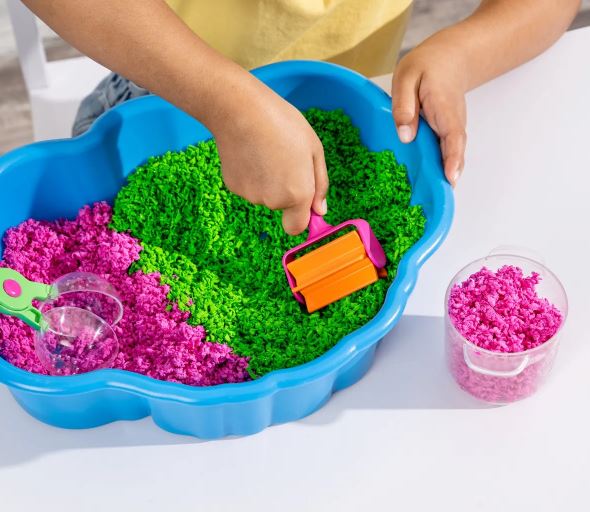 Playfoam Pluffle™ Sensory Station