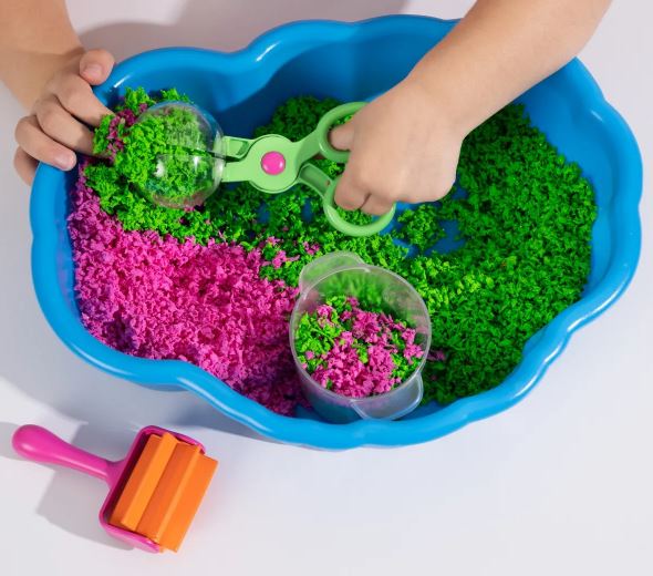 Playfoam Pluffle™ Sensory Station
